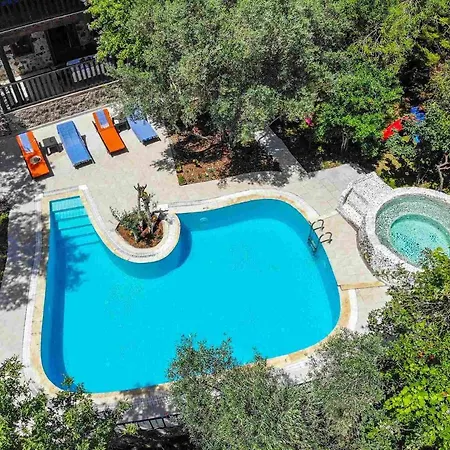 5 Star With 2 Bedrooms, 1027 Villa *