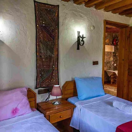 5 Star With 2 Bedrooms, 1027 Villa